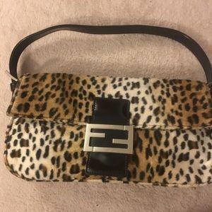 Leopard skin hand bag
